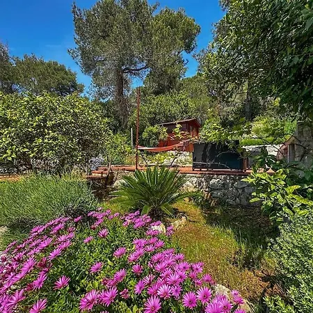 Apartment Seaside Garden Losinj Mali Losinj
